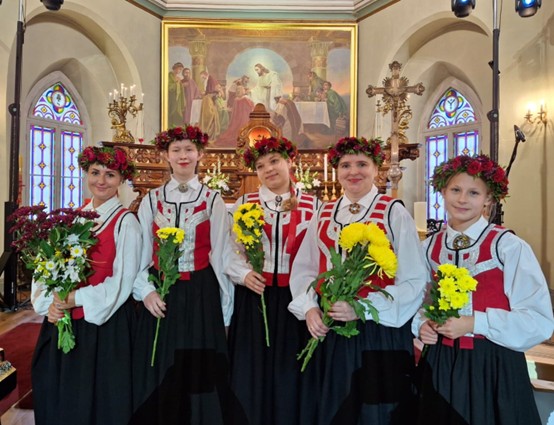 Koklētāju ansamblis "Sakta"